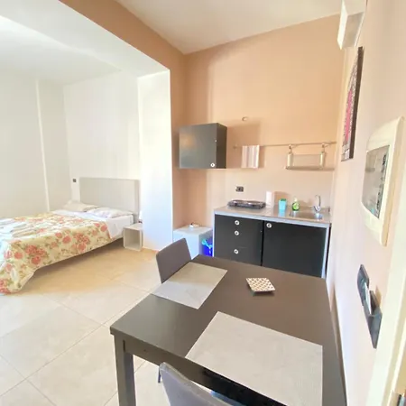 Abruzzi 81 Apartment Lecce