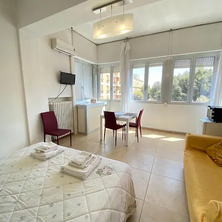 Abruzzi 81 Apartment Lecce