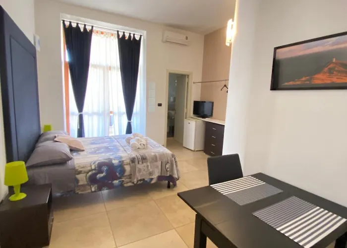 Апартаменты Abruzzi 81 Лечче